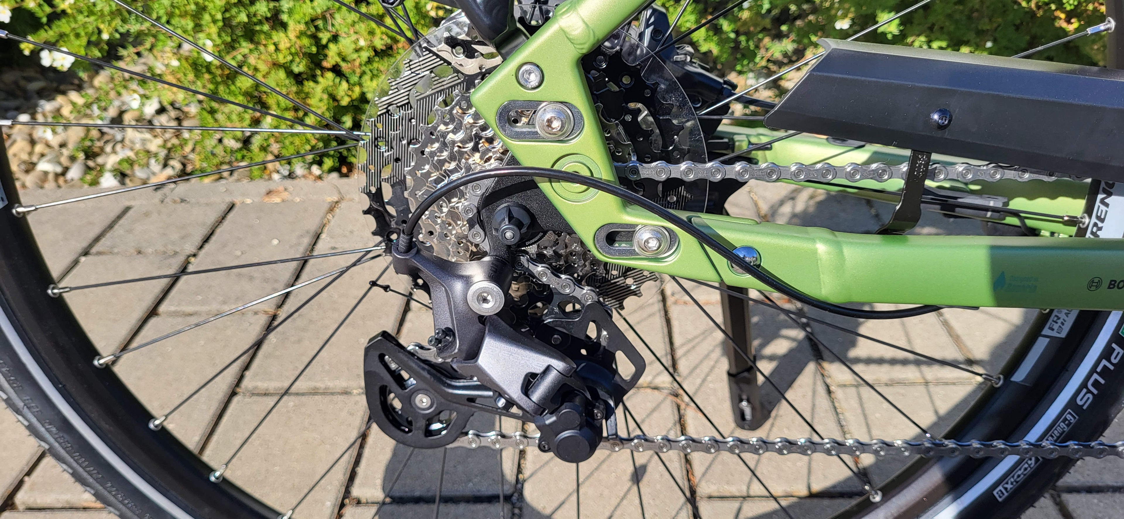 TRENOLI TANARO CLASSICO PERFORMANCE LG 10 pale green matt 2024 28" 625 Wh Wave