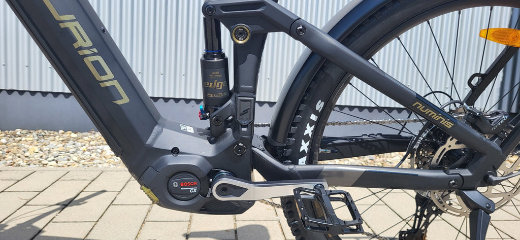 Centurion Numinis R800i mattschwarz 2024 29" 750 (Gr. S 625) Wh Diamant